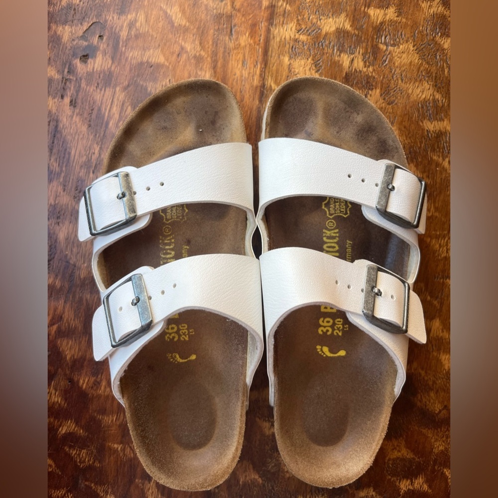 Birkenstock Arizona Birko Flor in White Size 36